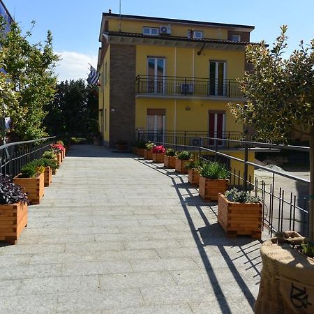 Pavia Ostello Exterior photo